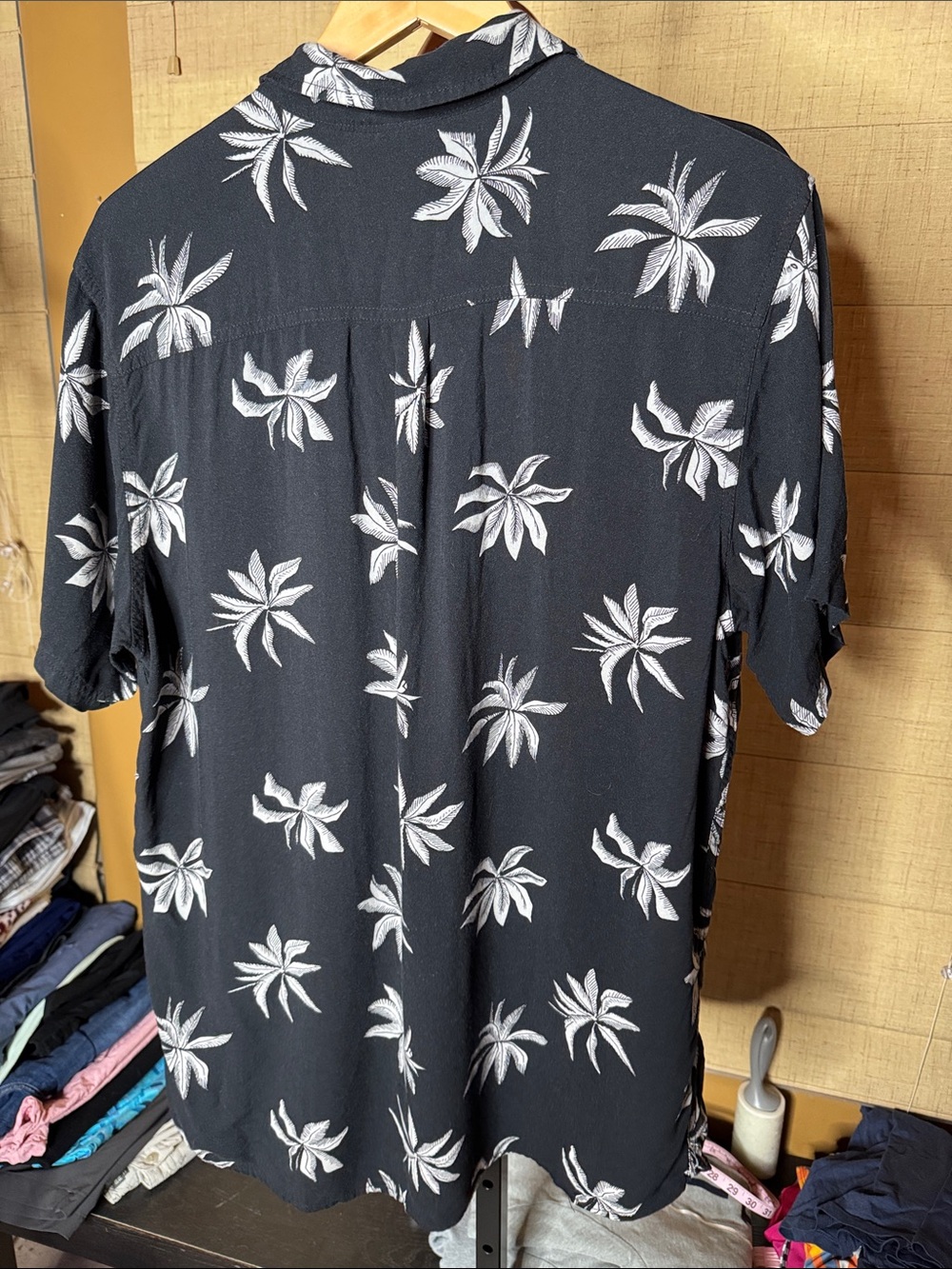 Rip Curl Fun Times Palm Print Button-Up Shirt XL Black Gray Viscose Camp Collar - Picture 9 of 9